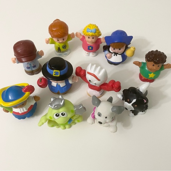 Mix Lot of Fisher Price Little People and Shelcore Figures - Picture 15 of 15
